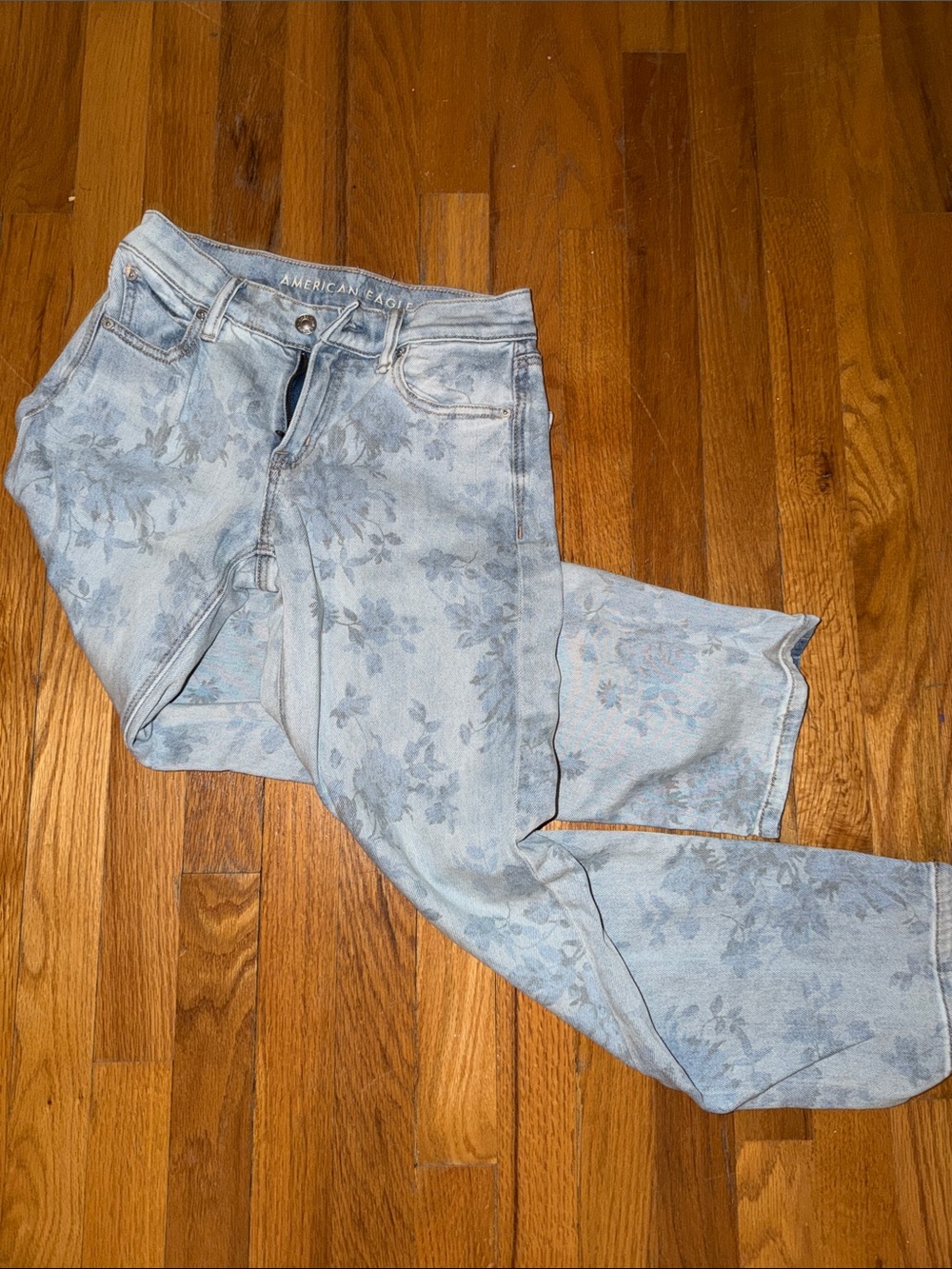 American Eagle Outfitters  Blue Floral Stretch Low- rise Baggy Straight Jean